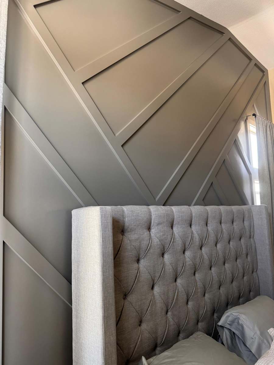 Finish carpentry, accent wall
